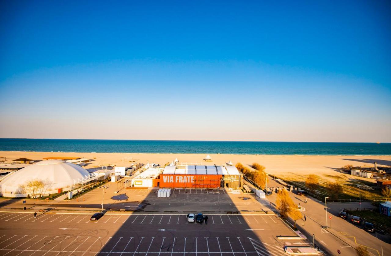 Summerland Luxury Velvet Front Sea View Mamaia Exterior foto